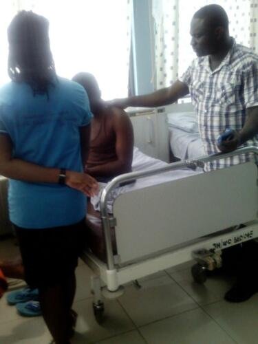 Student praying for the sick at the hospital (5)